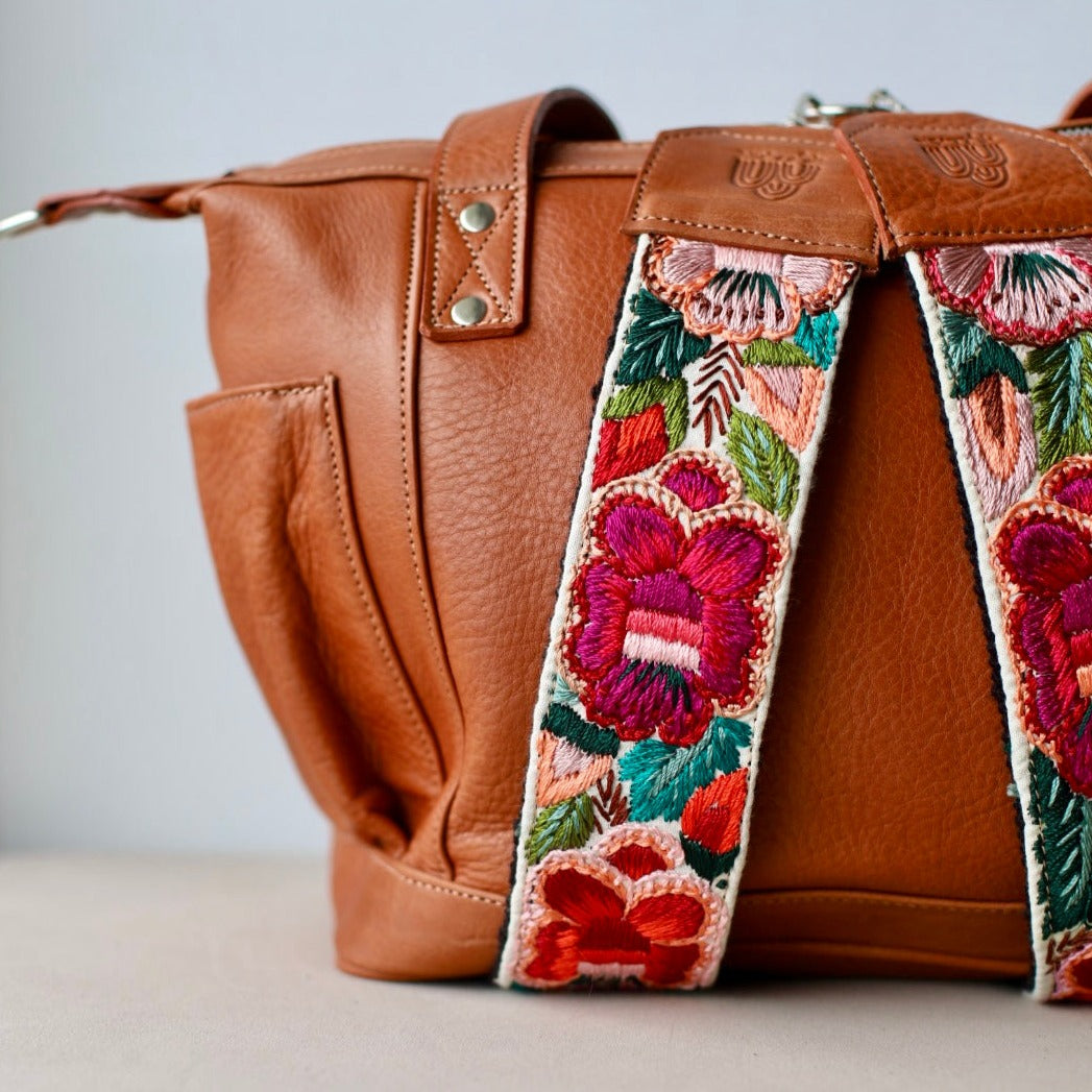 Mochila Teté + 2 Correas Cortas Praga en Caramelo