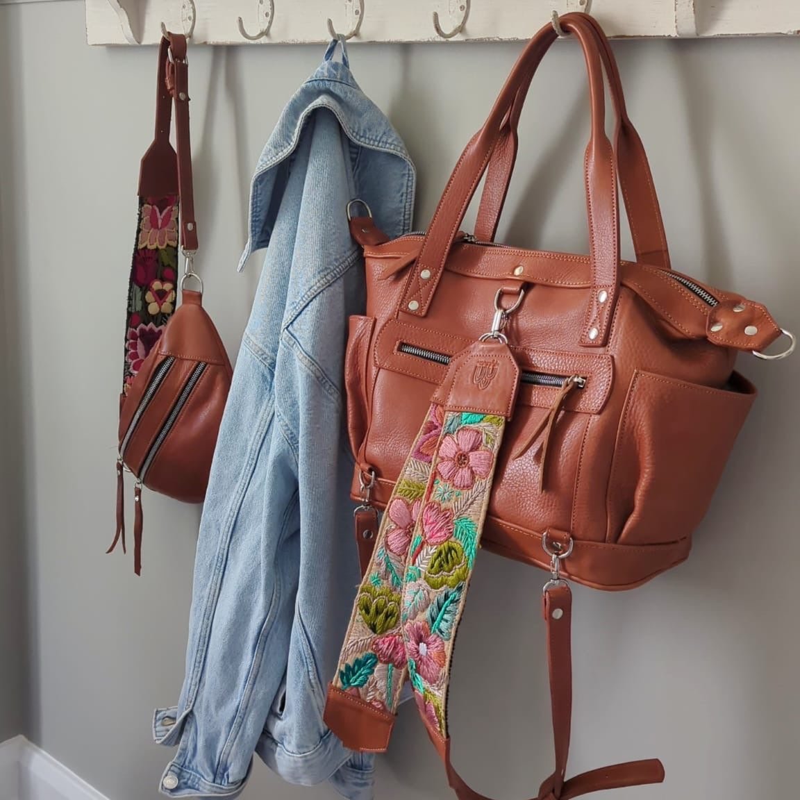 Mochila Teté en Caramelo + 2 Correas Patagonia en Caramelo by SONO Handmade