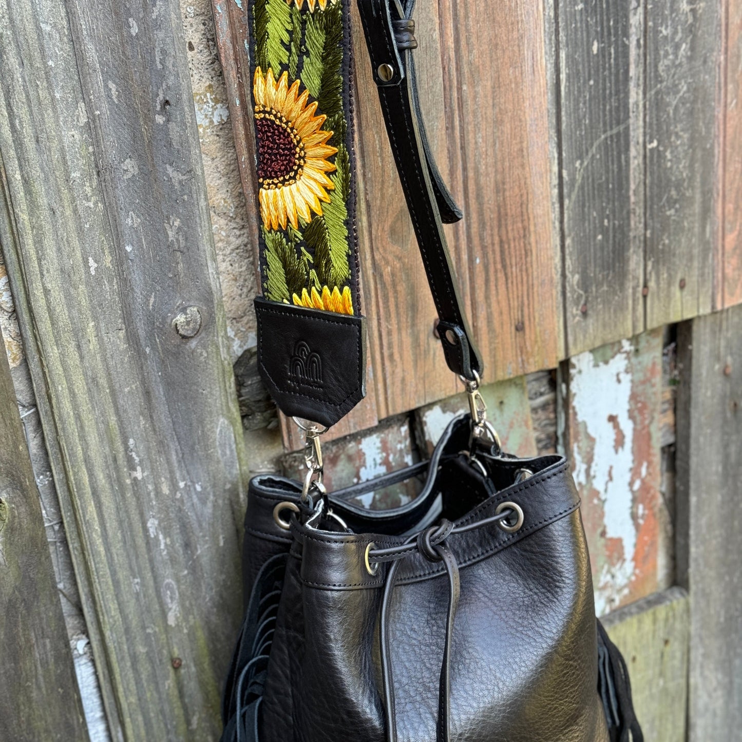 Bolso Elsa en Negro + Correa Corta Buenos Aires