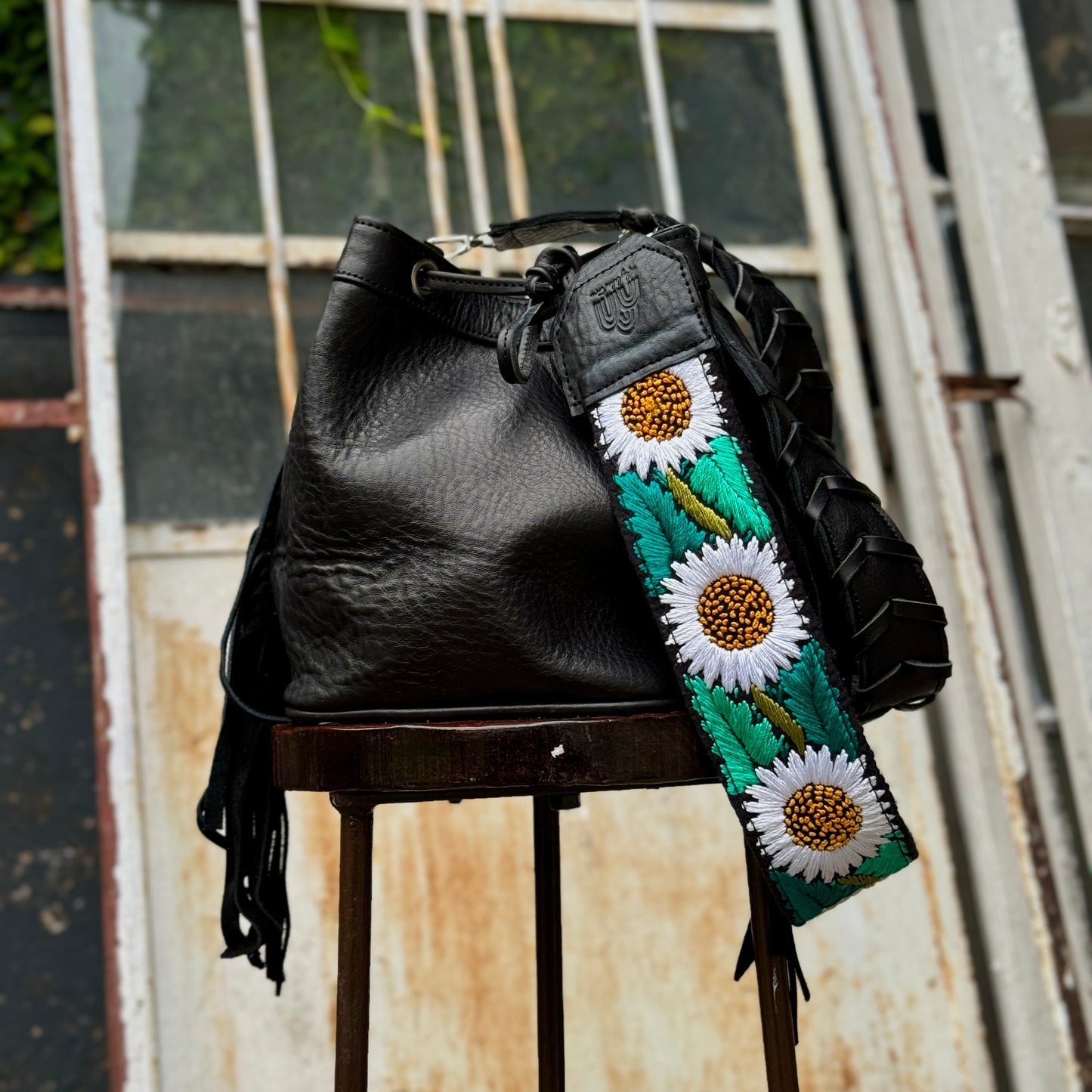 Bolso Elsa en Negro + Correa Corta Edinburgh