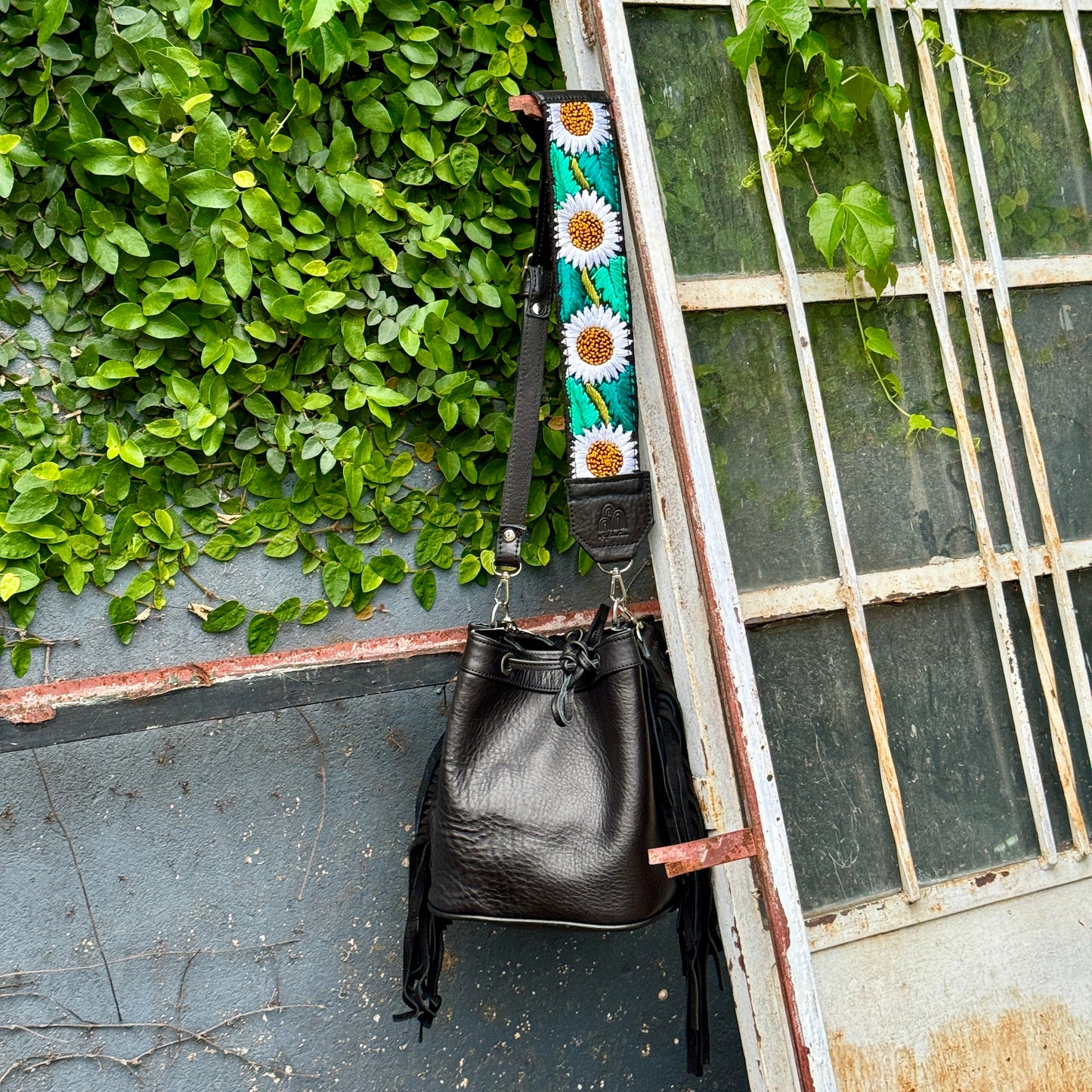 Bolso Elsa en Negro + Correa Corta Edinburgh