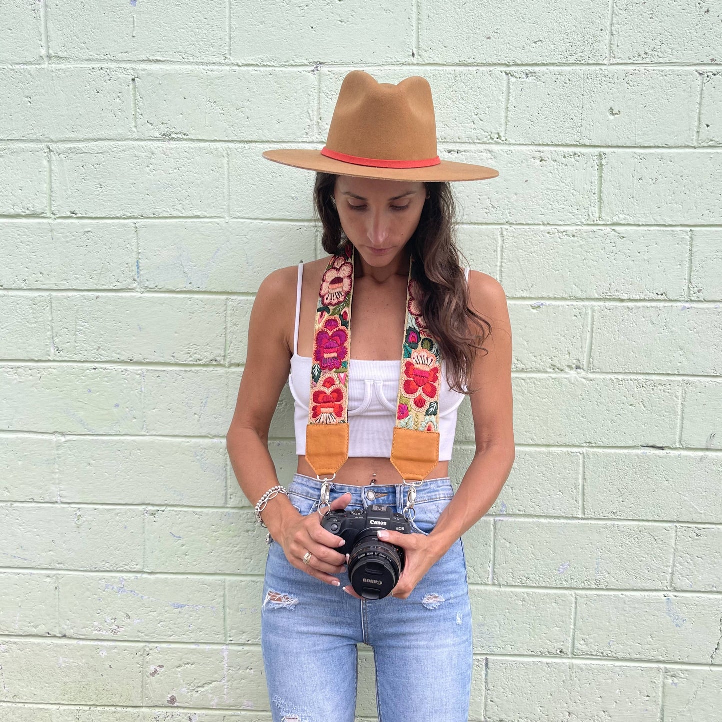Praga Camera Strap in Caramel