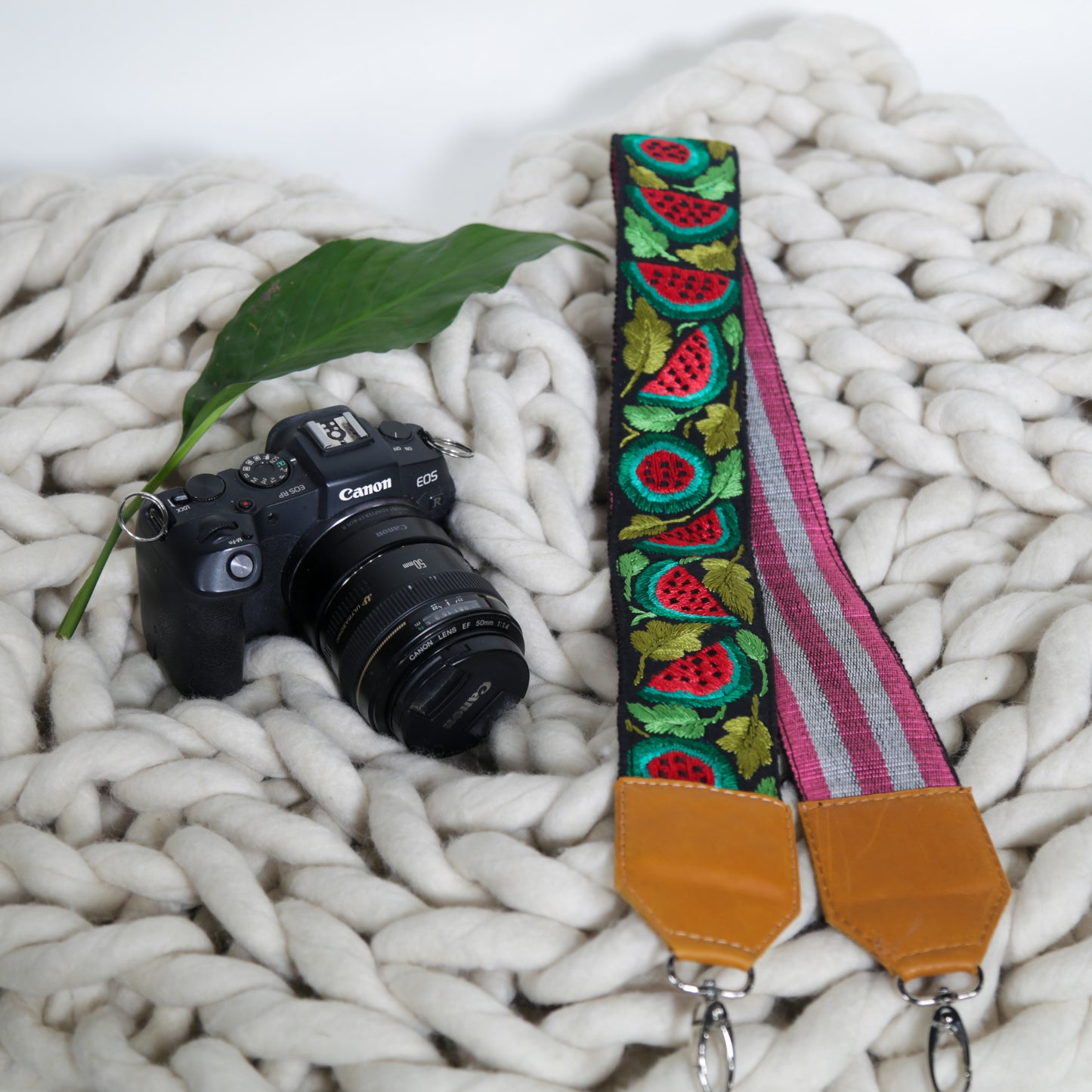 Bahamas Camera Strap in Caramel