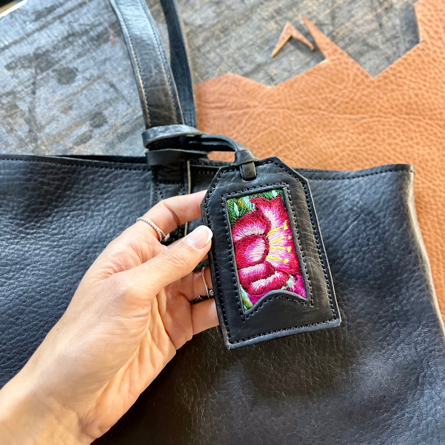 Weekender Bag Tita in Black