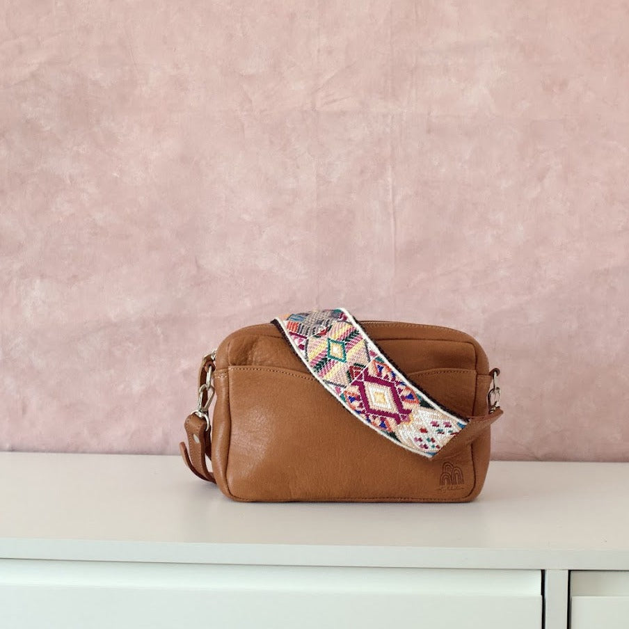 Travel Necessaire Aimé + Jaipur Regular Strap in Caramel