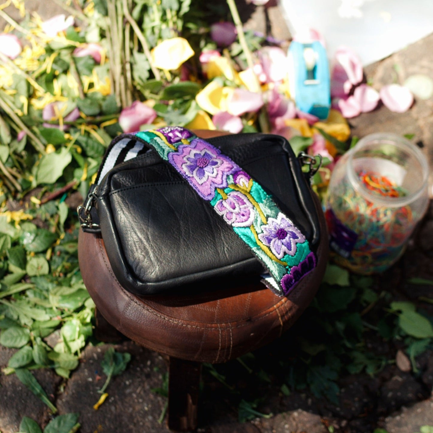 Travel Necessaire Aimé + Provence Regular Strap in Black