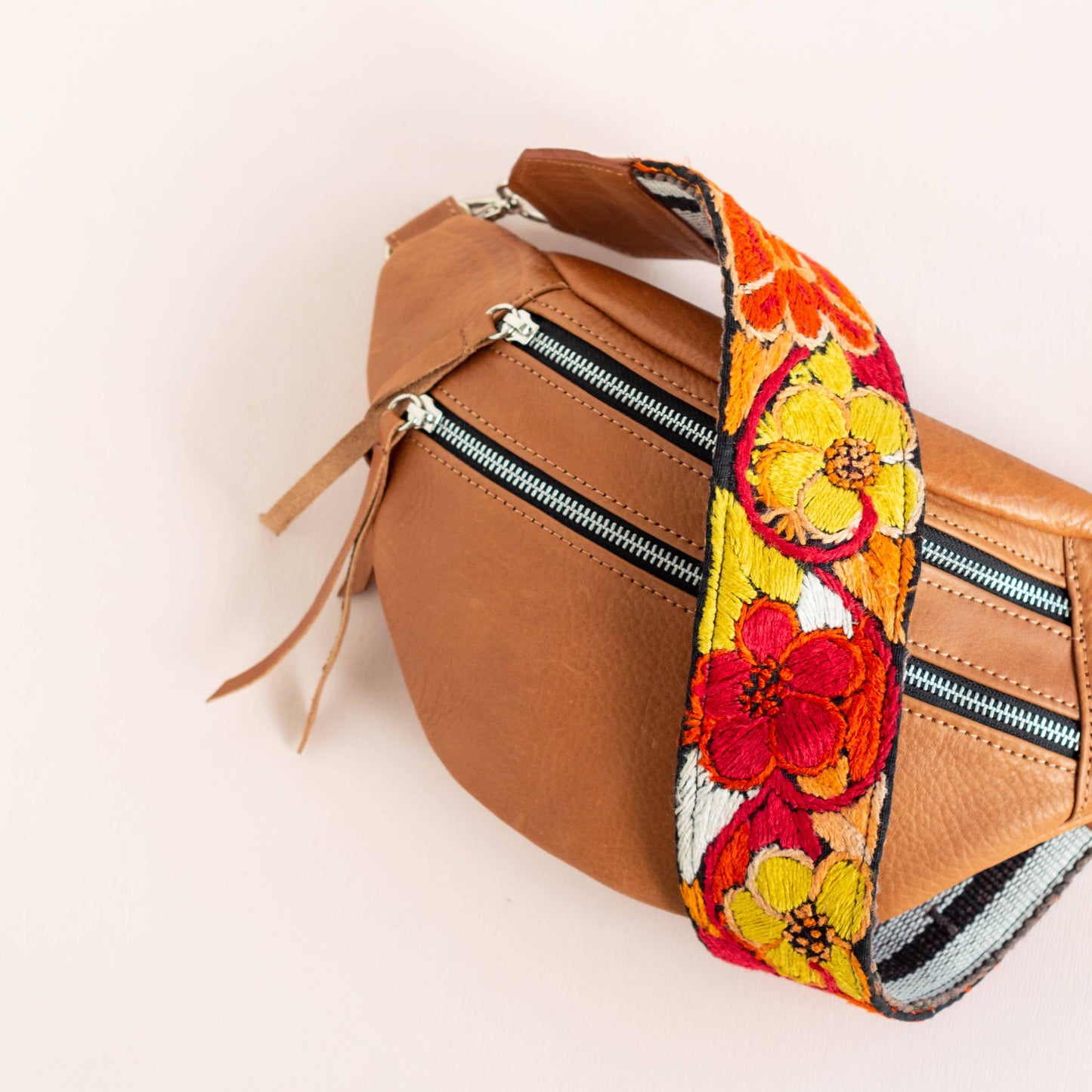 Emma Sling Bag Vintage 1 in Caramel