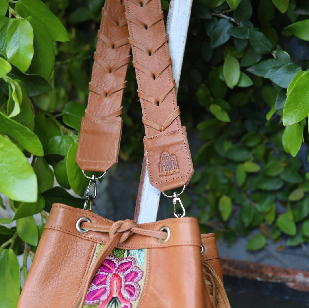 Bolso Elsa en Caramelo con Correa Granada