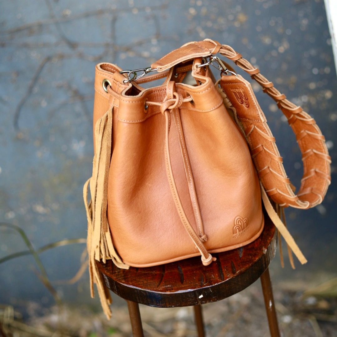 Bucket Bag Elsa in Caramel - ALL LEATHER