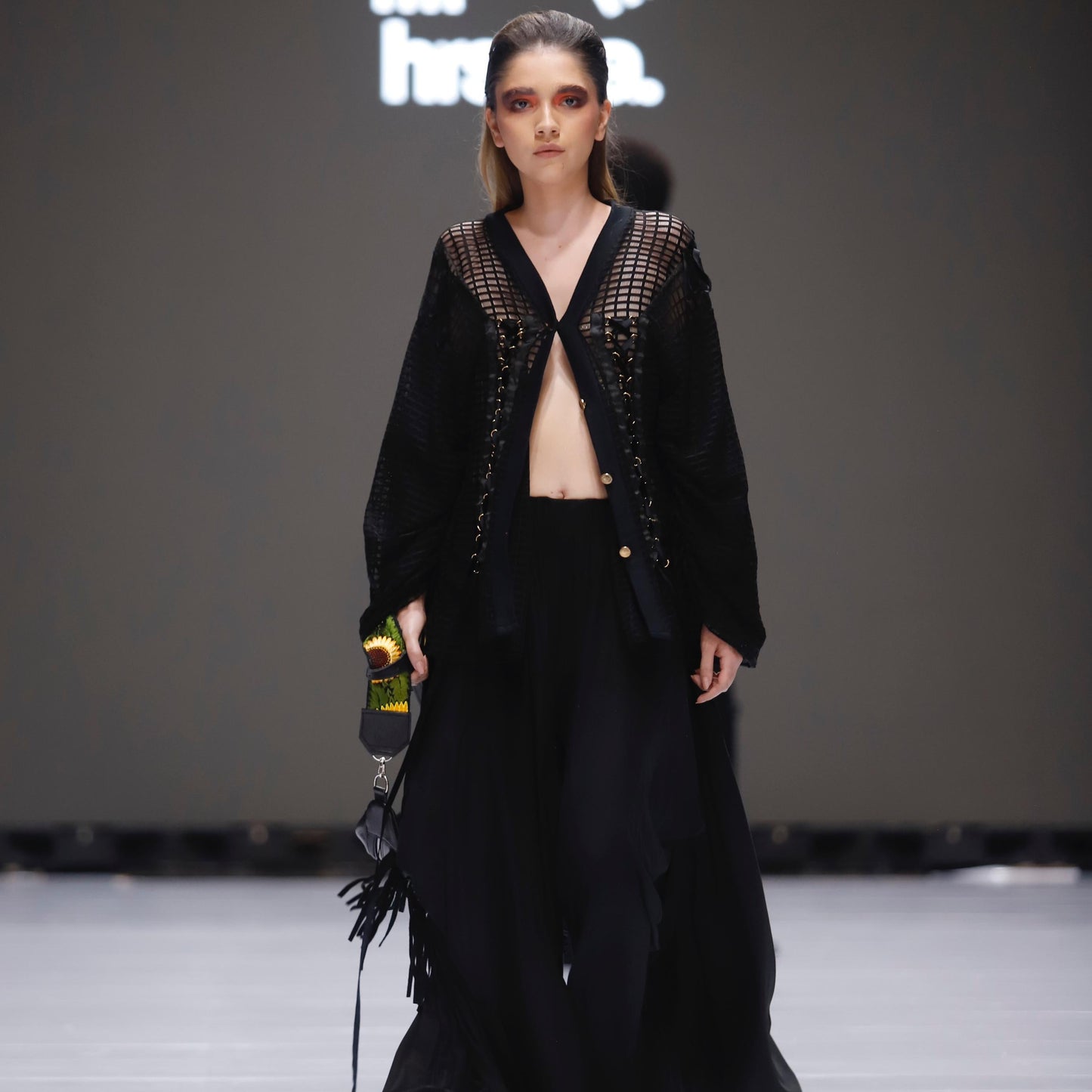 Emma Sling Bag in Black with Fringes + Buenos Aires Regular Strap