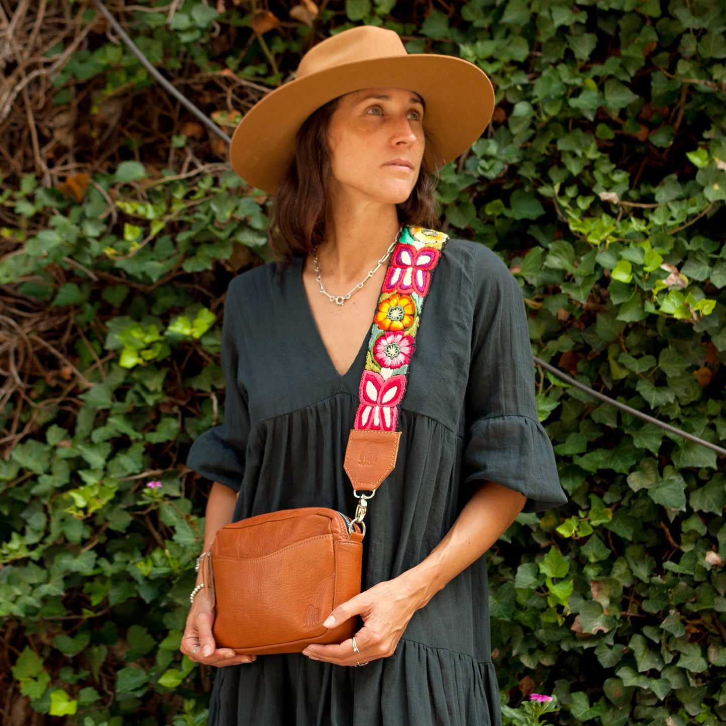 Travel Necessaire Aimé + Jerusalem Long Strap in Caramel