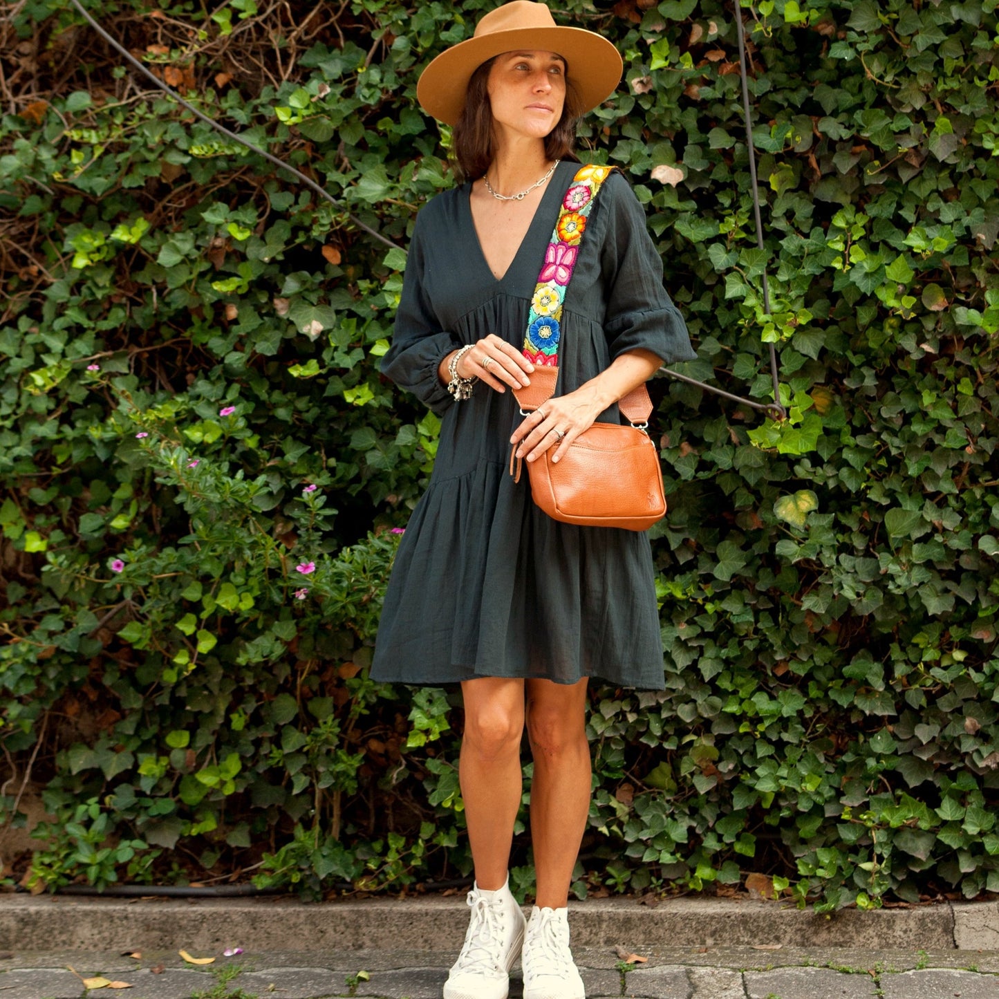 Travel Necessaire Aimé + Jerusalem Long Strap in Caramel