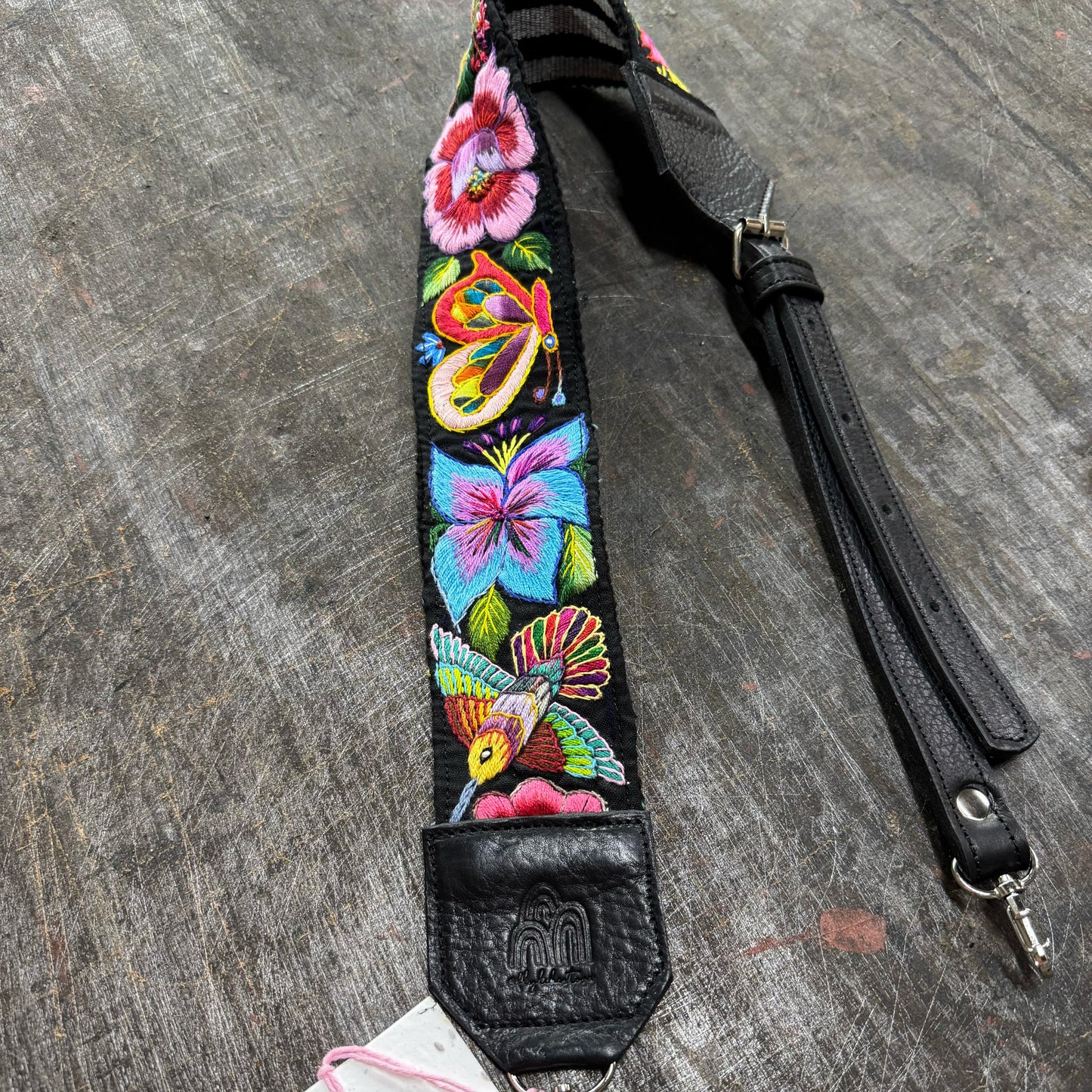 Santiago Atitlán 1/2 Strap in Black
