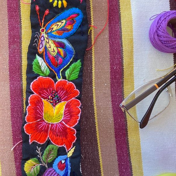 Santiago Atitlán 1/2 Strap in Black