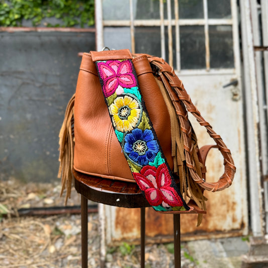 Bucket Bag Elsa in Caramel + Jerusalem Regular Strap