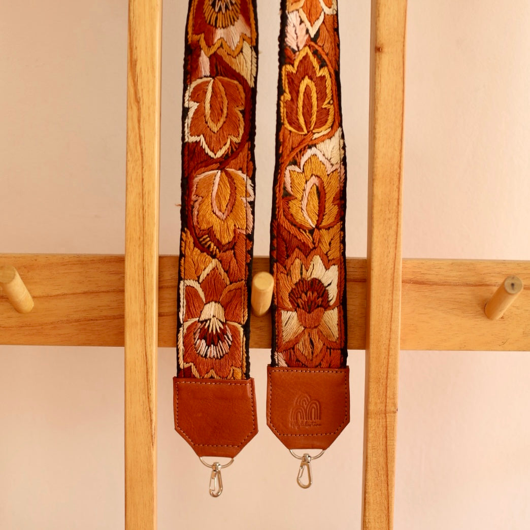 Vintage Long Strap 1 in Caramel