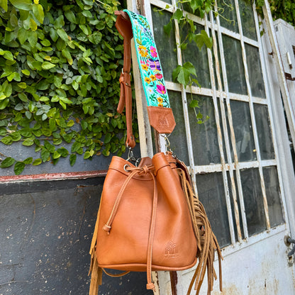 Bucket Bag Elsa in Caramel with Rio Strap