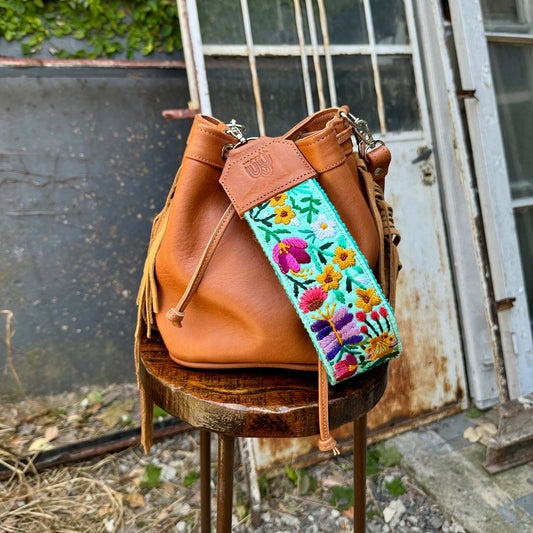 Bucket Bag Elsa in Caramel with Rio Strap