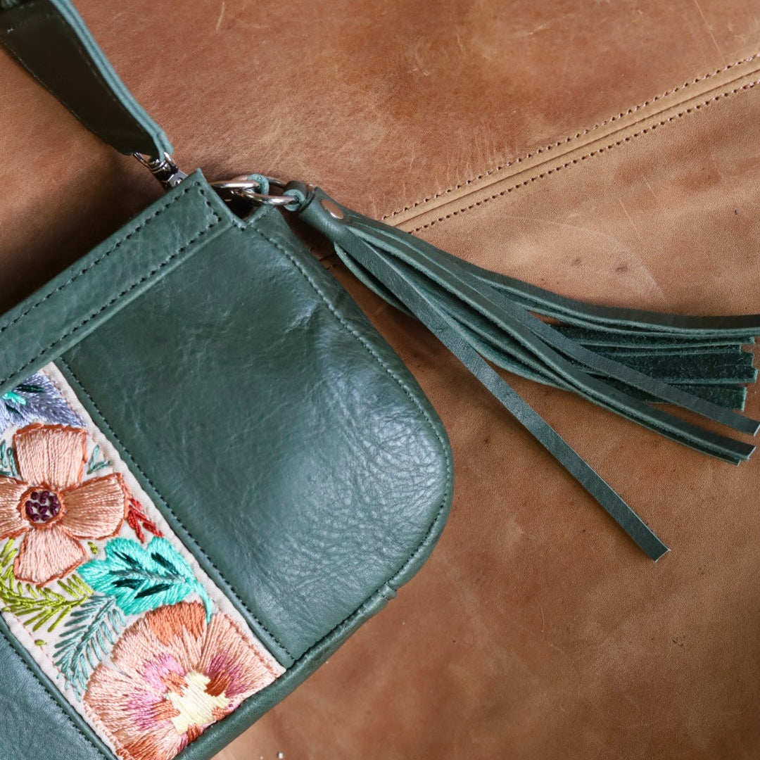 Mini Bag Lujan con Strap Patagonia en Caramelo
