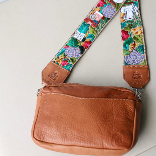 Travel Necessaire Aimé + Madrid Long Strap in Caramel by Fati Yedró