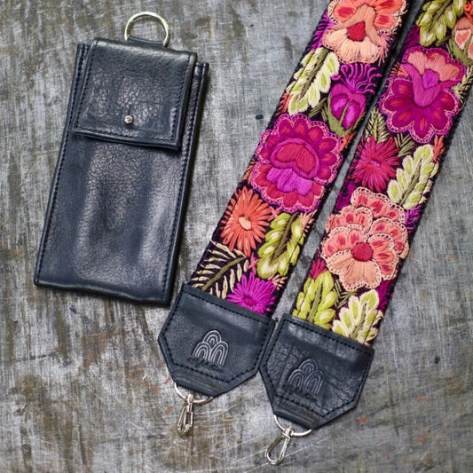 Phone Pouch Titi + Vintage Long Strap 1 in Black