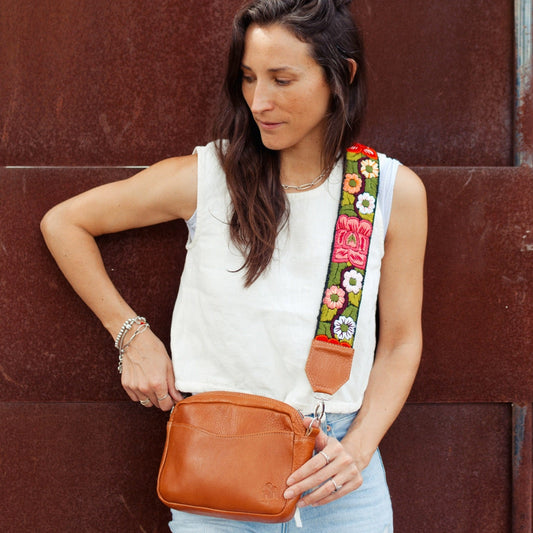 Travel Necessaire Aimé with London Long Strap in Caramel by flylikestore