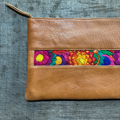 NEW Laptop Case Vintage 4 in Caramel