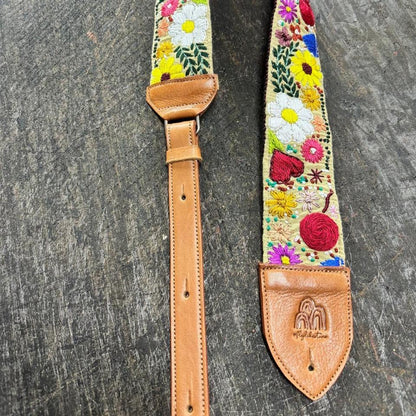 Amalfi Guitar Strap in Caramel