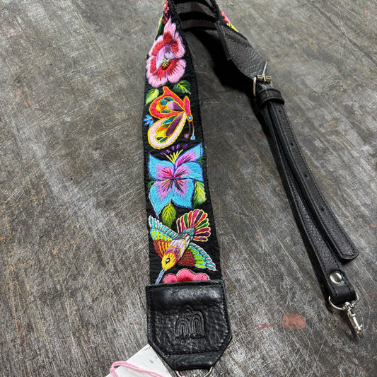 Santiago Atitlán 1/2 Strap in Black