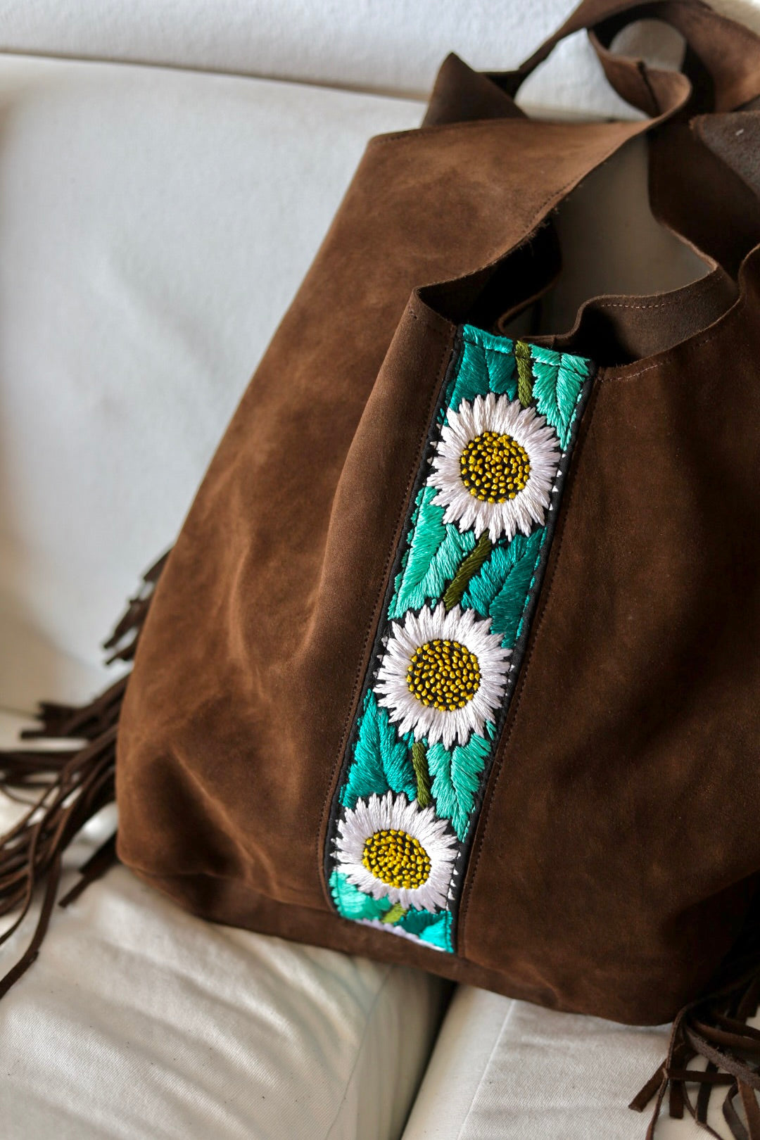 Suede Bag Calu + Edinburgh Strap in Chocolate