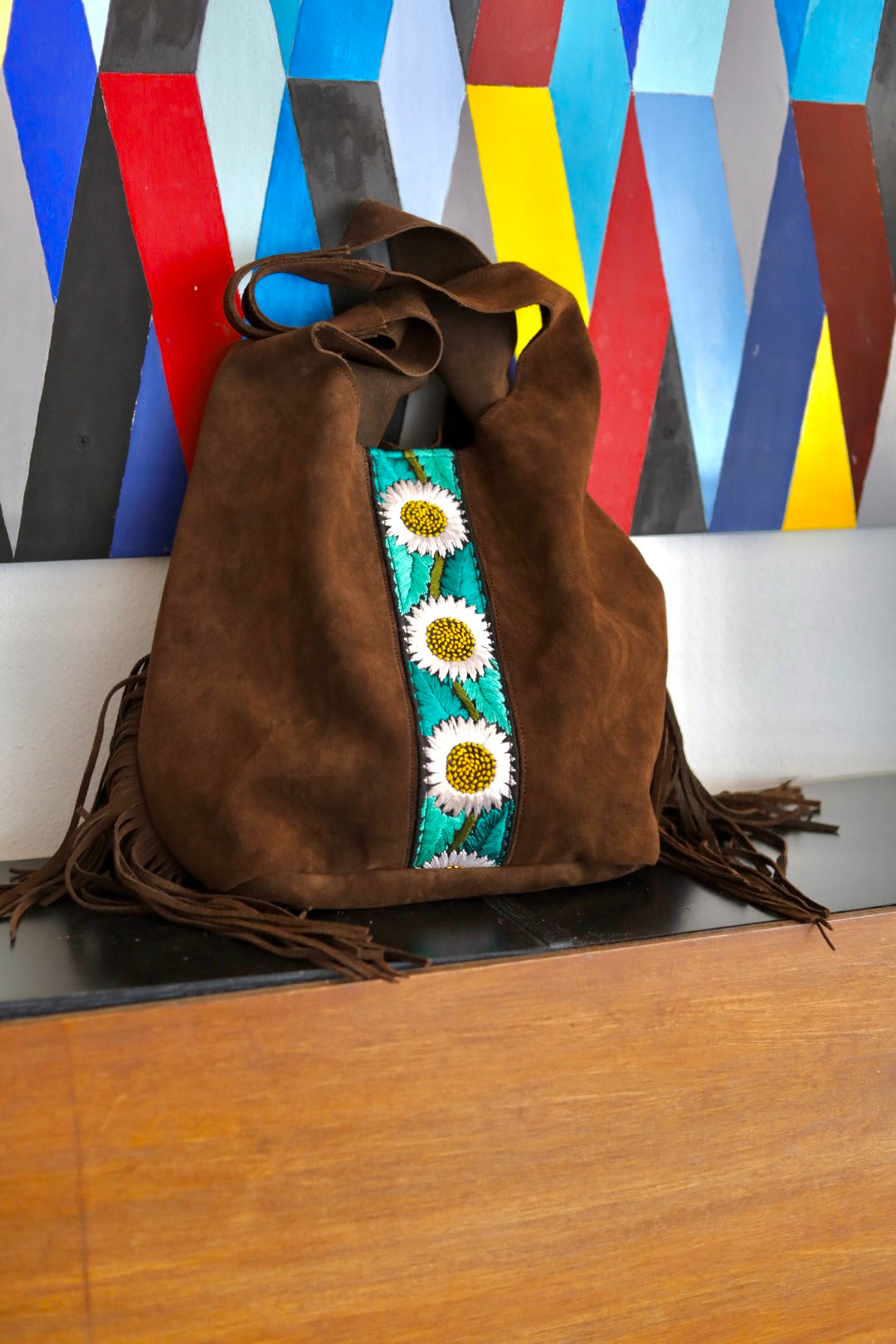 Bolso Calu de Gamuza + Strap Bordada Edinburgo en Chocolate