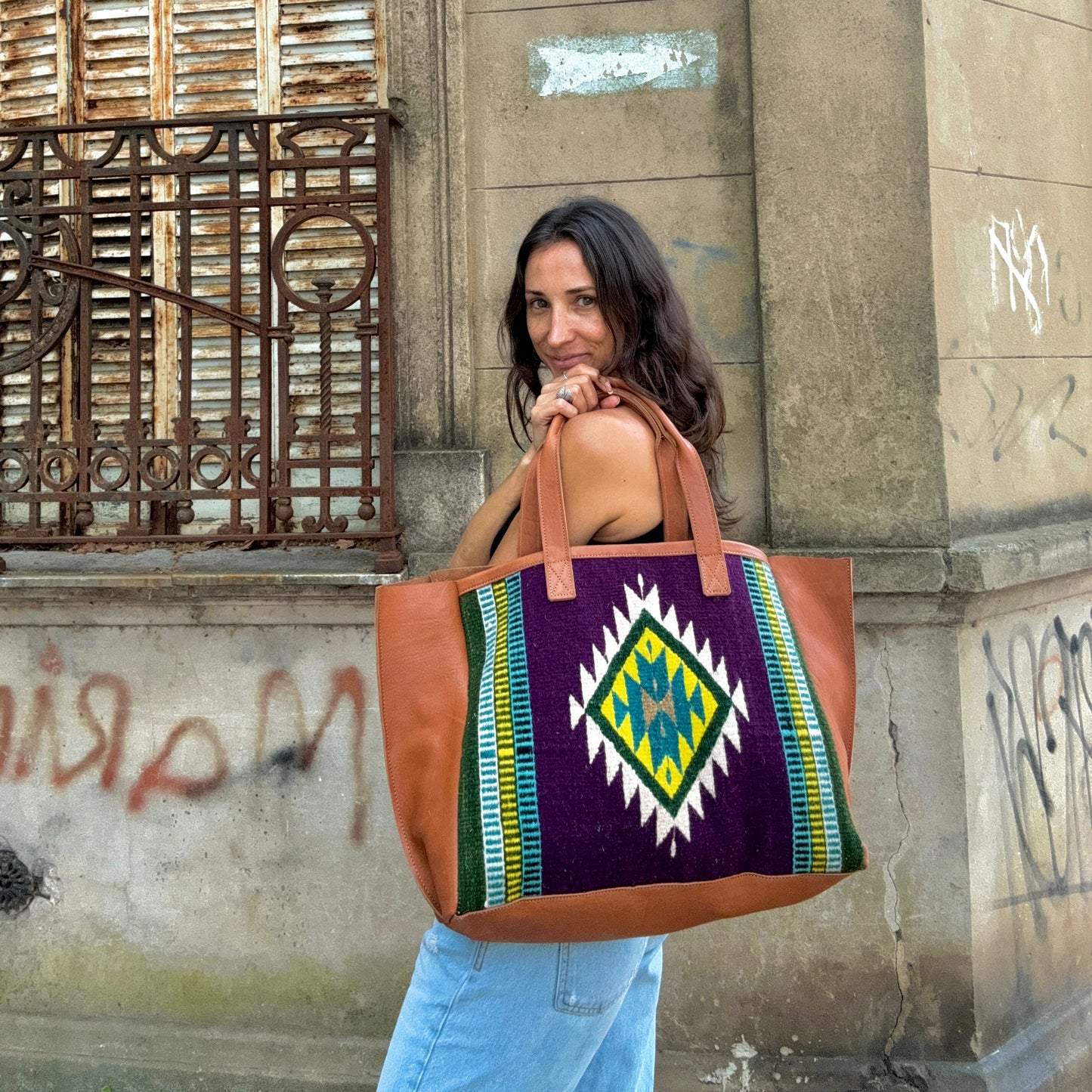 Woven Tote Bag Teotitlán XL in Caramel